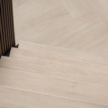 Floer Trap Overzettreden - Onbehandeld Eiken LED-voorbereiding
